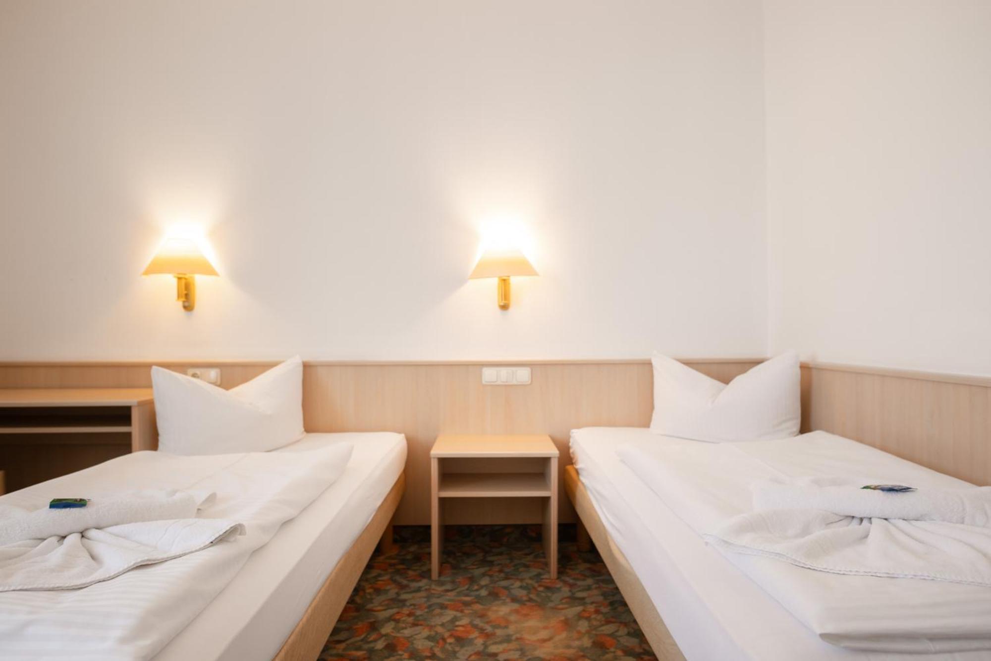 Hotel Astor Altenburg Exterior photo